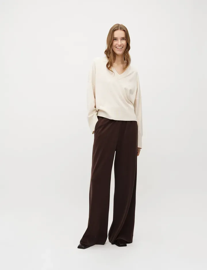Asaka_pant_java
