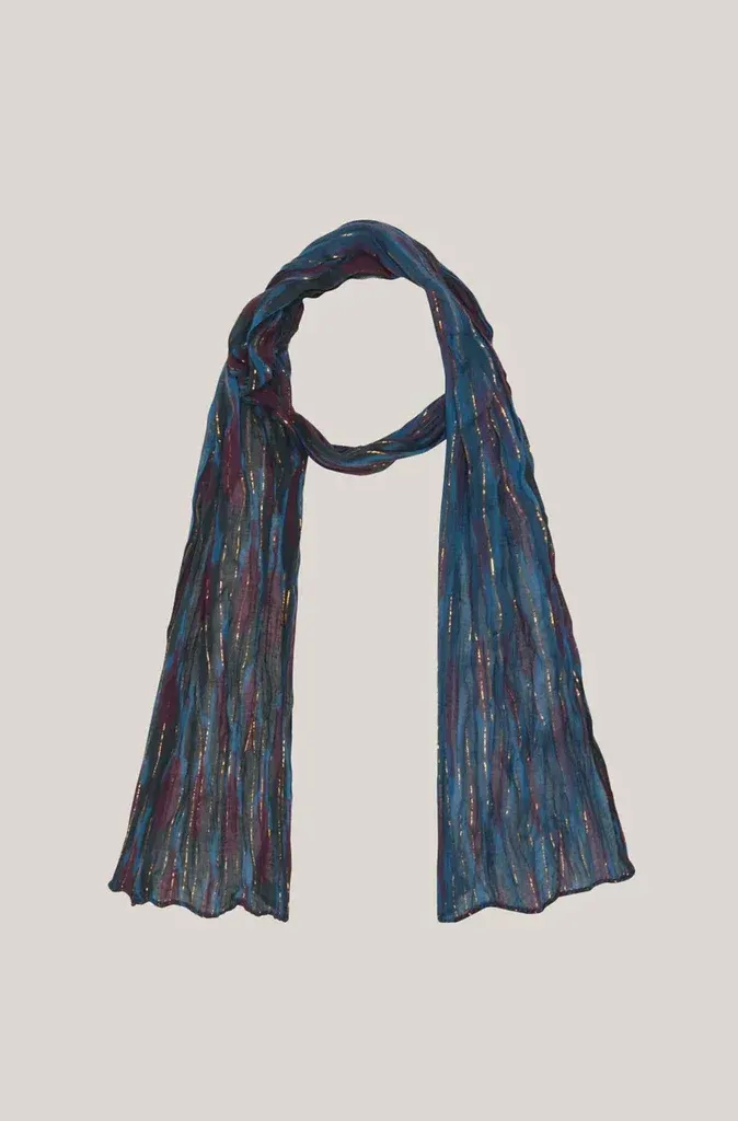 CLAUDE_scarf