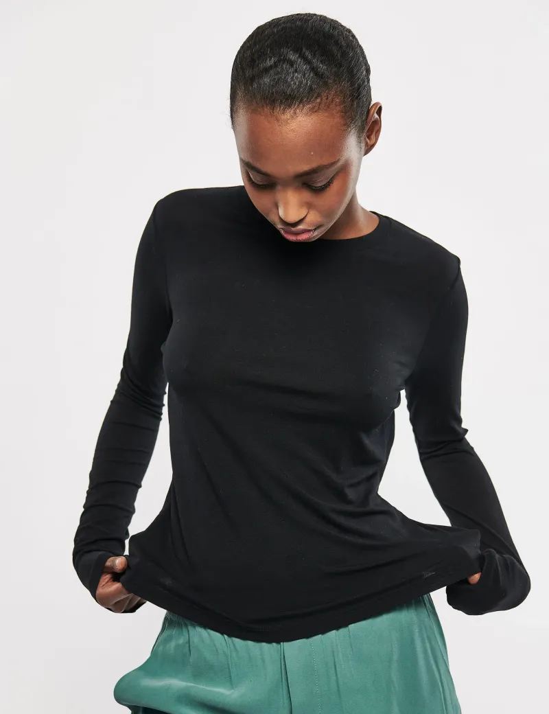 Christina_M_black_long_sleeve