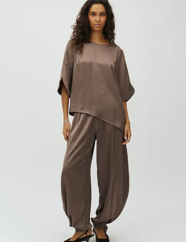 Eawyn_tie_M_pant