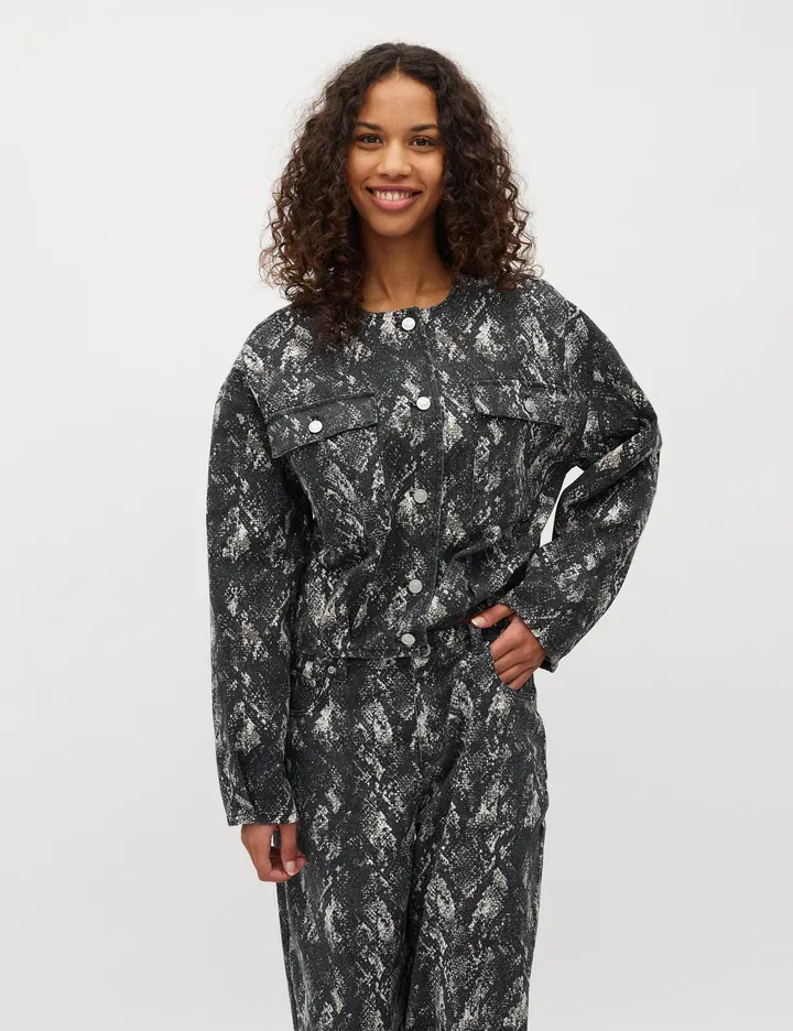 Genevive_jacket
