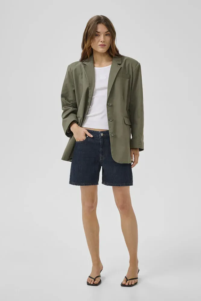 LucyMW_139_High_Shorts