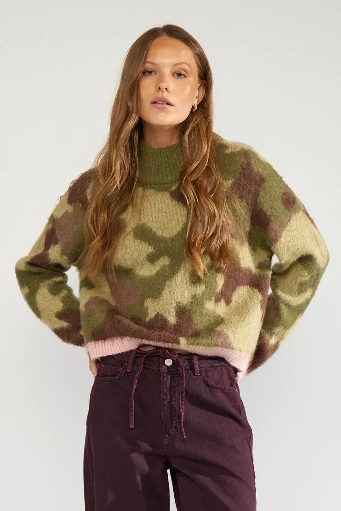 NUCAMU_PULLOVER