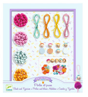 Beads_and_figurines_1