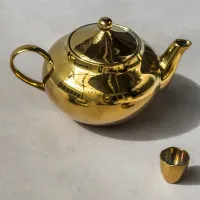 Good_Morning_Tea_Pot_Gold_1