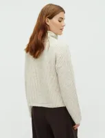 Kemina_M_rollneck_2