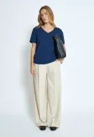 MSLeti_V_neck_Tee_11