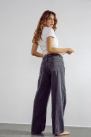 NUBROOKLYN_JEANS_1