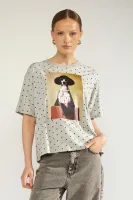 NUROSSA_OVERSIZE_T_SHIRT