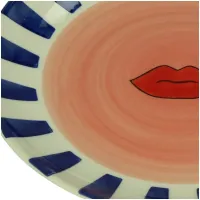 Plate_Kiss_1