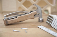 Wooden_multi_hammer_tool_3