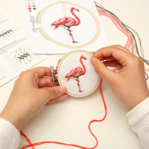 Flamingo_crossstitch_embroidery_kit