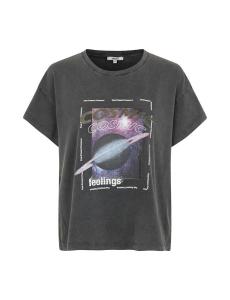 Planet_M_tee_with_graphic_print